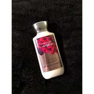 24 hour moisture body lotion with shea butter